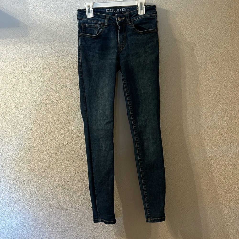 Roebuck & Co skinny dark wash jeans size 0